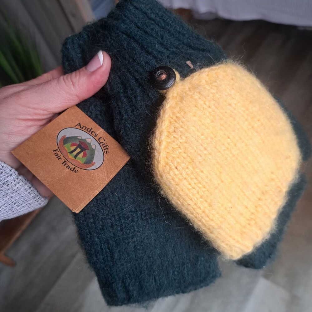 NEW Andes Gifts Fingerless Flip Top Mittens Knit Fair Trade Green Yellow Packers